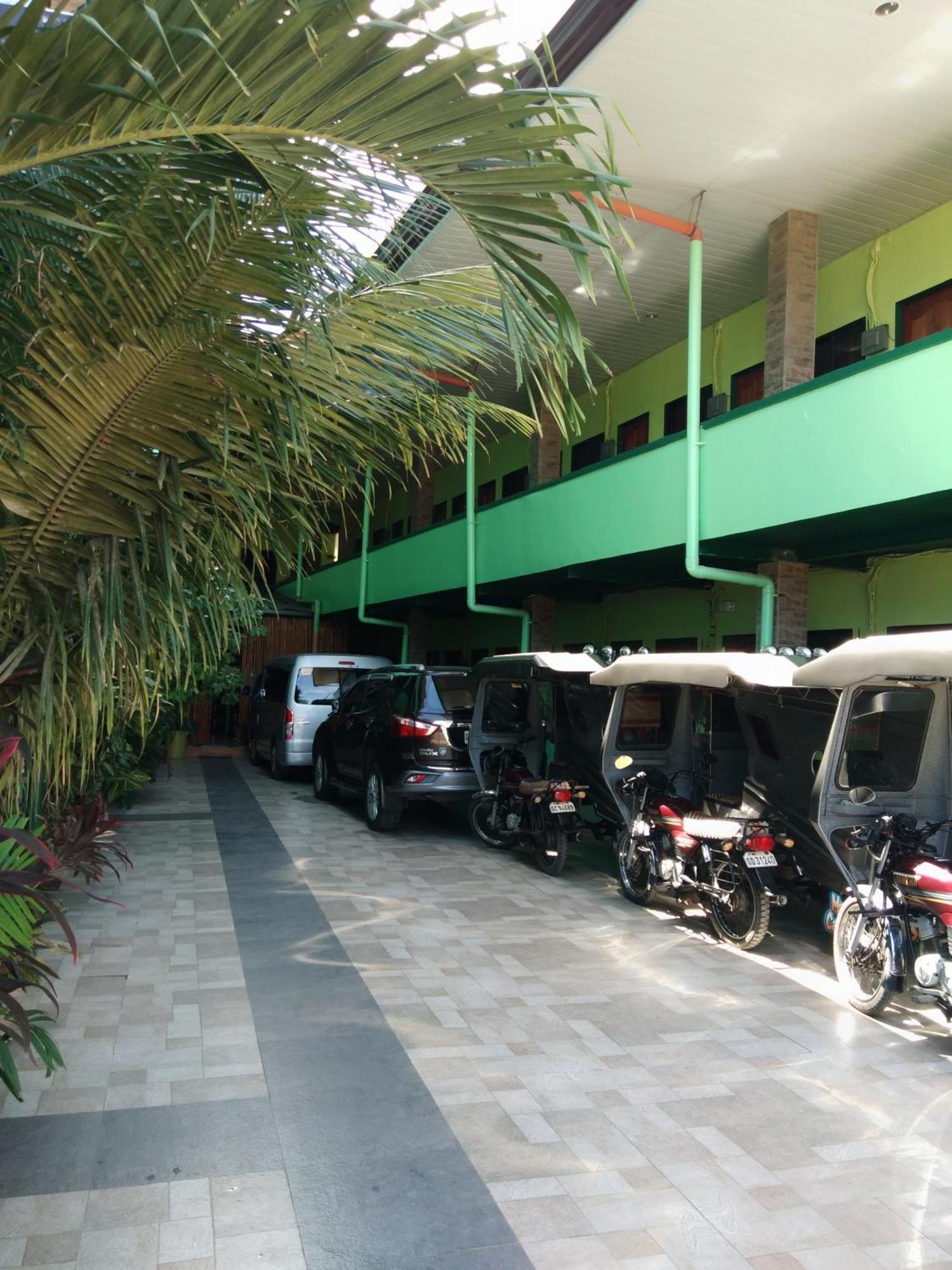 Aosmec Square Hotel Île de Mactan Extérieur photo
